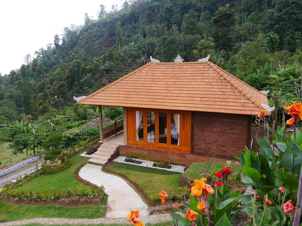 Munduk Menir Villas Exterior foto